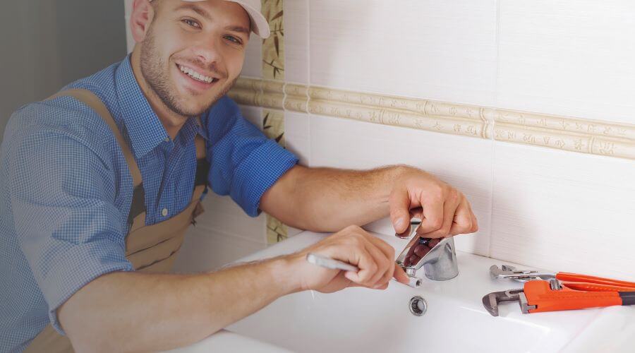 Professional clogged drains services in Goodwine, IL